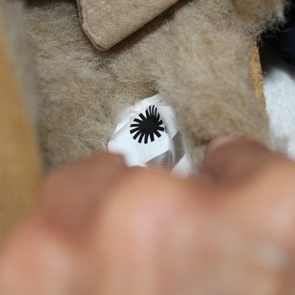 NEW UGG ASCOT‎ Suede Shearling Slippers main image 9